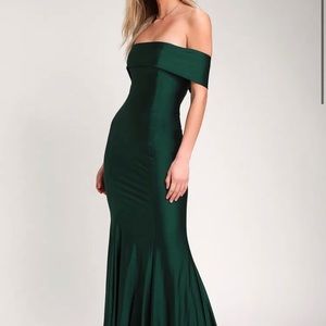 Lulus size 8 Emerald green satin dress